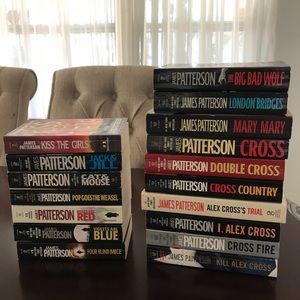 Collection of 17 James Patterson Books: Alex Cross